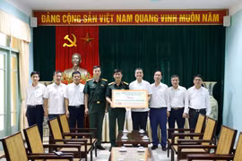 Đảng ủy Công ty CP Supe Phốt phát và Hóa chất Lâm Thao: Tổng kết 10 năm thực hiện Chỉ thị số 05/CT/TW của Bộ Chính trị