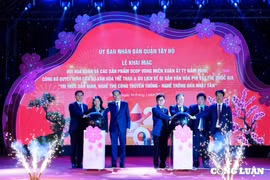 Trải nghiệm Hội hoa Xuân và các sản phẩm Ocop vùng miền Xuân Ất Tỵ 2025
