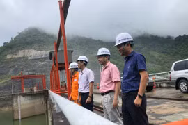 Lãnh đạo EVNGENCO1 trực tiếp chỉ đạo tại Thủy điện Bản Vẽ phòng chống bão số 5
