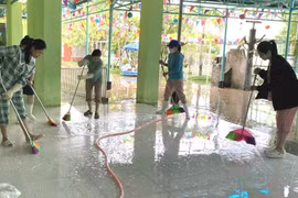 Từ 31/10, nhiều trường học tại Huế và Đà Nẵng tổ chức dạy học trở lại sau mưa lũ