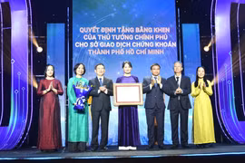 Phó Thủ tướng Hồ Đức Phớc dự Lễ kỷ niệm 25 năm thị trường chứng khoán Việt Nam