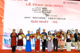 Vinh danh 100 tác giả xuất sắc tại cuộc thi 'Mối duyên với Trung Quốc của tôi'