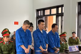 5 bị cáo nhận 86 năm tù về tội buôn bán và vận chuyển ma túy