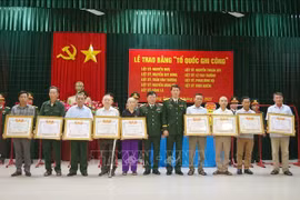 Truy tặng Bằng 'Tổ quốc ghi công' cho 9 liệt sỹ quê hương Quảng Trị