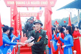 Phú Thọ: Phát huy truyền thống quê hương trong lễ giao nhận quân 2025