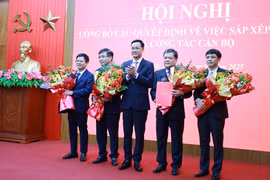 Quảng Bình: Công bố các quyết định về sắp xếp bộ máy và công tác cán bộ