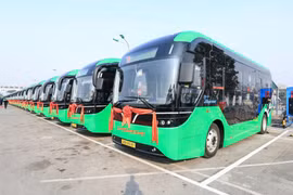 Hà Nội chú trọng phát triển mạng lưới xe buýt xanh và tăng cường kết nối, phục vụ nhân dân