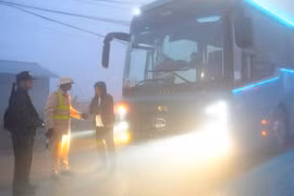 Hướng dẫn kỹ năng lái xe an toàn trên đường Sa Pa mù sương