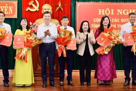 Công bố quyết định thành lập Báo Phú Yên và các quyết định về công tác cán bộ