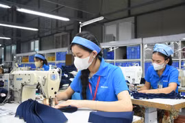 Tăng lương tối thiểu: Cần thiết để đảm bảo đời sống người lao động