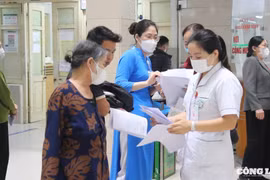 Nâng thời gian kê đơn thuốc lên 90 ngày: Thuận lợi cho người dân, giảm tải cho y tế tuyến Trung ương