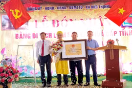 Đón nhận Bằng di tích lịch sử - văn hóa cấp tỉnh Nhà thờ Phan Đình Quang