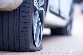 ‏Phanh gấp có thể làm hỏng xe bạn như thế nào?‏