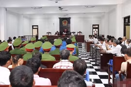 Chiêu trò cho vay tín dụng đen lãi thấp, cấu kết với nhân viên ngân hàng để thế chấp, chiếm đoạt vốn