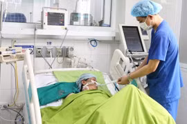 Nắng nóng cực đoan, thêm ca sốc nhiệt nhập viện cấp cứu