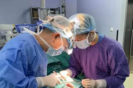 Cô gái 21 tuổi đi khám, bác sĩ bất ngờ phát hiện giới tính thật là nam