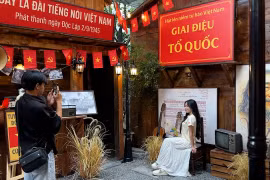 Quán cà phê lan tỏa tinh thần yêu nước đón lễ Quốc khánh 2/9