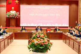 Hà Nội thống nhất mục tiêu tăng trưởng kinh tế năm 2026 từ 11% trở lên