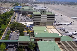 Nhiều hãng hủy bay từ Venezuela sau cảnh báo của Mỹ
