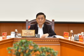Nghiêm cấm tổ chức liên hoan, chúc mừng nhận chức, lên chức liên quan đến sắp xếp, hợp nhất đơn vị hành chính