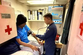 Ngư dân Peru mất tích 95 ngày trên Thái Bình Dương trở về nhà