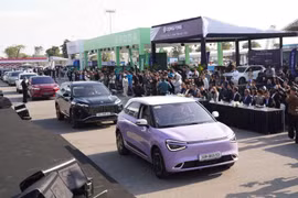 Khai mạc triển lãm ô tô, xe máy Vietnam Mobility Show 2025
