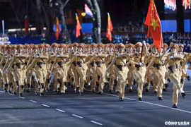 Mãn nhãn với màn hợp luyện diễu binh, diễu hành 30/4