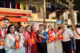 Tiết mục nghệ thuật đặc biệt với 80 ca sĩ hòa giọng tại Lễ diễu binh, diễu hành 2/9