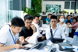 Ách tắc trong khâu cấp chứng chỉ hành nghề môi giới bất động sản