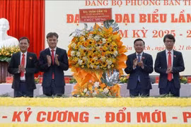 Thường trực Ban Bí thư dự Đại hội đại biểu Đảng bộ phường Bàn Thạch (Đà Nẵng)