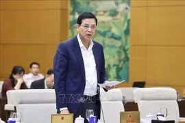 Quốc hội thảo luận hoàn thiện Luật Xây dựng (sửa đổi): Cân nhắc mở rộng miễn giấy phép, siết hậu kiểm