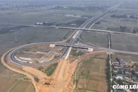 Kiến nghị đầu tư mở rộng hơn 1.100km cao tốc Bắc - Nam lên 6 làn xe