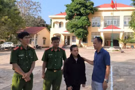 Kon Tum: Lên mạng tìm việc lương 1.000 USD/ tháng, 3 thanh niên bị lừa qua Campuchia
