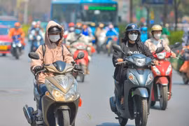 Dự báo Bắc Bộ và Nam Bộ nắng nóng