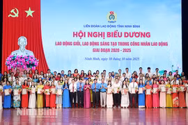 Ninh Bình: Khen thưởng 104 tập thể và cá nhân tiêu biểu có thành tích xuất sắc trong phong trào “Lao động giỏi, lao động sáng tạo”