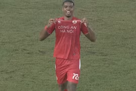 Alan lập hat-trick giúp CAHN đại thắng Hà Nội FC trong trận 'Derby Thủ đô'