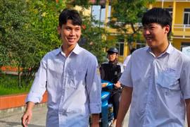 Hải Phòng: Các thí sinh căng thẳng với các phép tính nhưng vẫn tràn đầy hy vọng