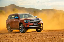 Loạt ô tô Ford giảm giá đầu năm 2025, cao nhất 100 triệu đồng