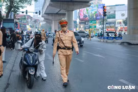 Hà Nội: Xử phạt hơn 220 trường hợp vượt đèn đỏ trong 7 ngày
