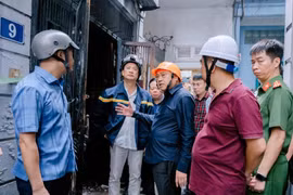 Chủ tịch Hà Nội Trần Sỹ Thanh trực tiếp chỉ đạo khắc phục vụ cháy khiến 5 người tử vong tại phố Kim Hoa