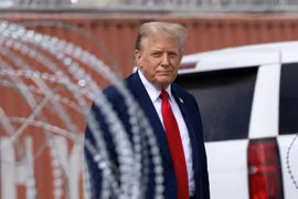 Nhà Trắng công bố danh sách 'trò lừa bịp' truyền thông Mỹ trong 100 ngày đầu của ông Trump