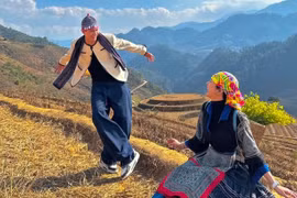 Diệp Lâm Anh công khai du xuân cùng tình trẻ