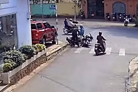 Đắk Lắk: Công an vào cuộc vụ hai thanh niên hành hung người sau va chạm giao thông