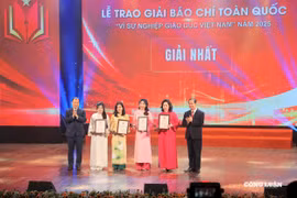 Vinh danh các tác giả đoạt Giải báo chí 'Vì sự nghiệp giáo dục Việt Nam' năm 2025