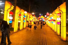 Bắc Ninh đề xuất mở tour 'Khám phá tâm linh về đêm' tại Quảng trường 3/2