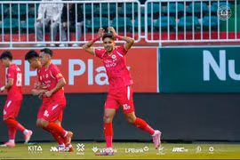 CAHN thắng dễ trên sân HAGL trong trận đá bù vòng 4 V.League