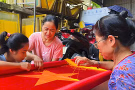 Về thăm Từ Vân - ngôi làng làm cờ Tổ quốc