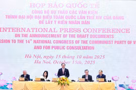 Phát huy trí tuệ, quyền làm chủ của Nhân dân tham gia đóng góp xây dựng Đảng