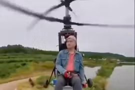 Video KOL Trung Quốc gặp nạn khi livestream lái trực thăng