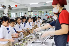 23 cơ sở giáo dục ở Hà Nội được hỗ trợ 30.000 đồng tiền ăn/ngày